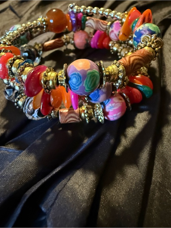Jewelry - Colorful Floral Beaded Coil Memory Wire Bracelet